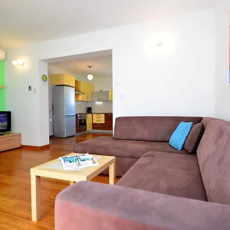 Apartamento Cvita-1 By Interhome Sovlje